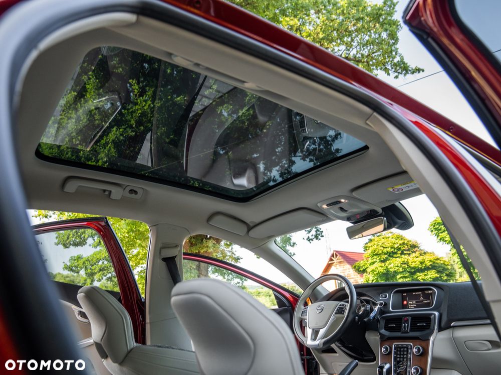 Volvo V40 T2 Drive-E Momentum - 29