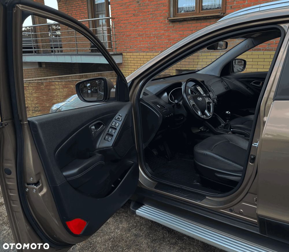 Hyundai ix35 1.6 2WD Fifa World Cup Edition - 13