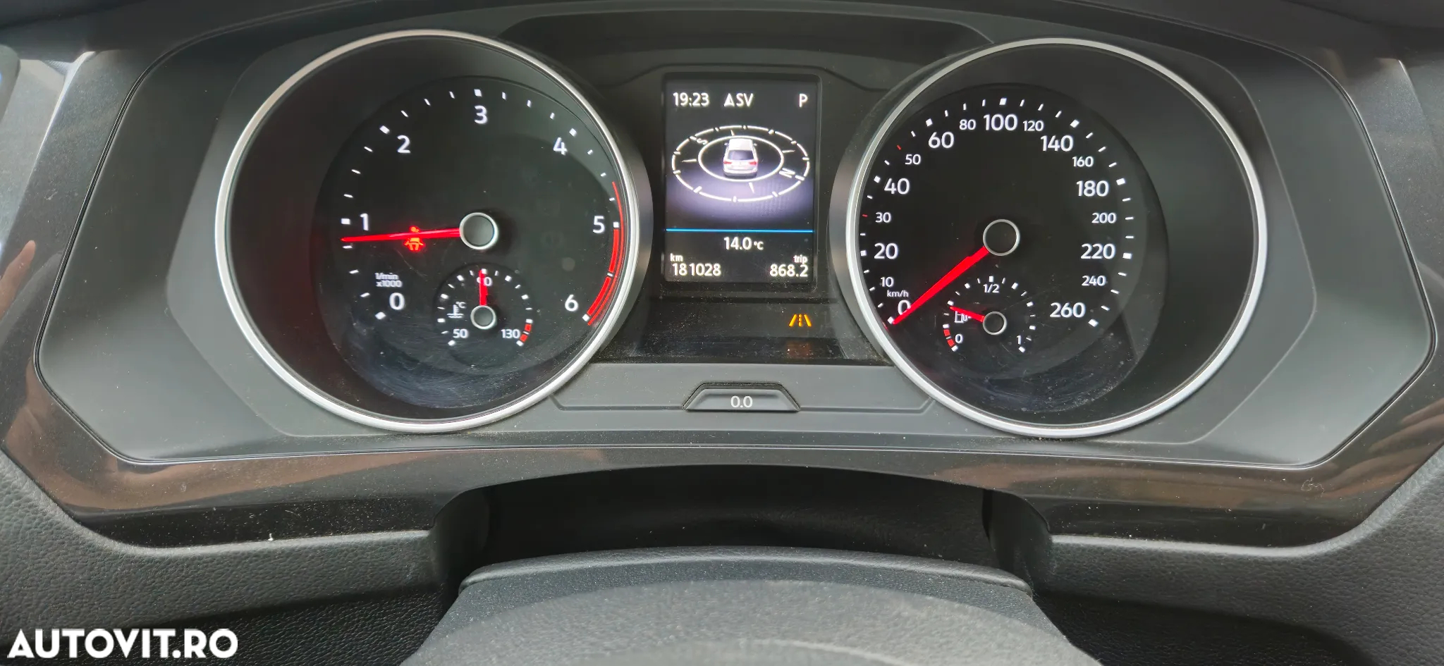 Volkswagen Tiguan 2.0 TDI 4Mot DSG Comfortline - 10