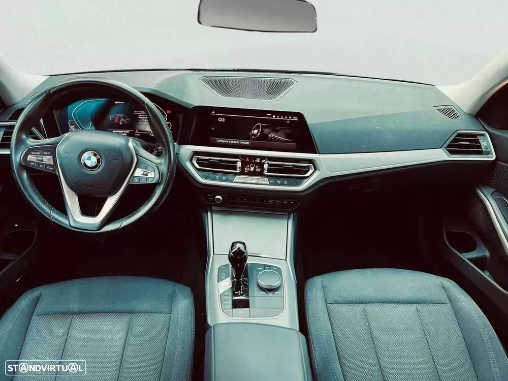 BMW 330 e Touring Line Sport Auto - 7