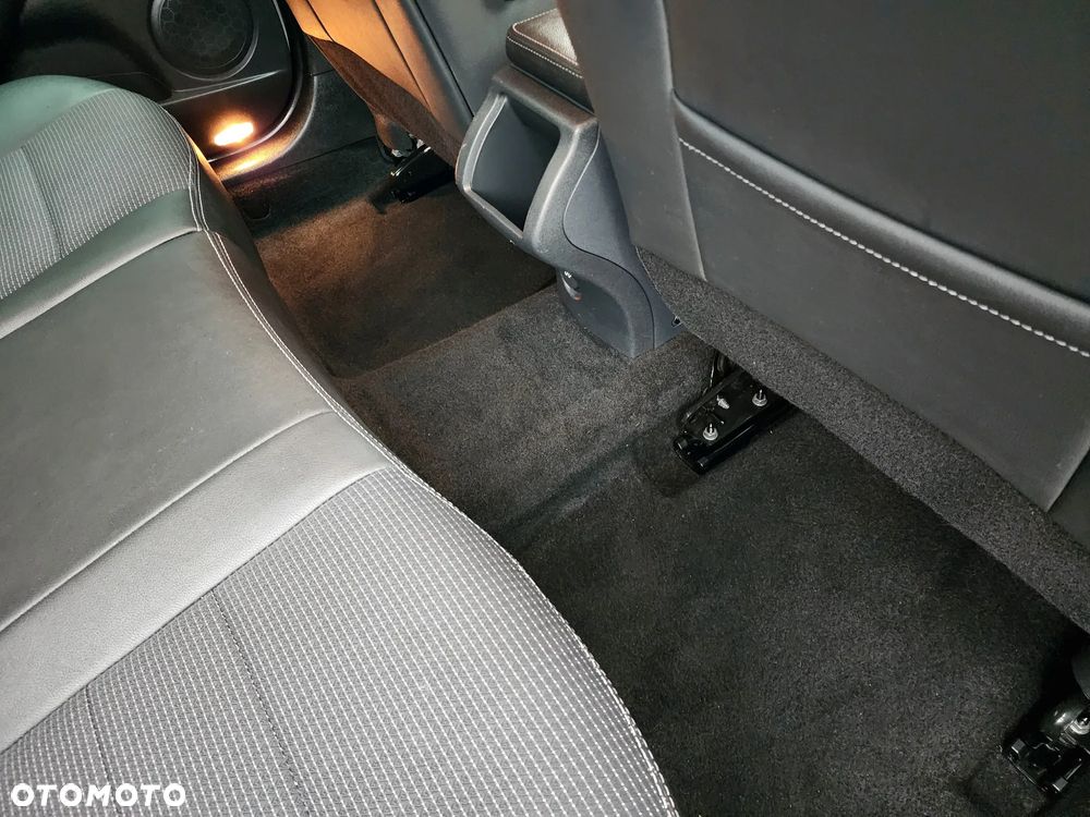 Renault Megane Grandtour dCi 160 FAP GT - 31