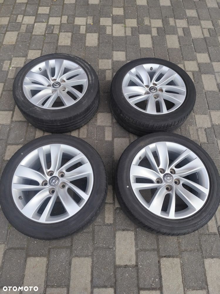 Felgi Aluminiowe Opel Insignia 5x120 18 Cali Et42 - 1