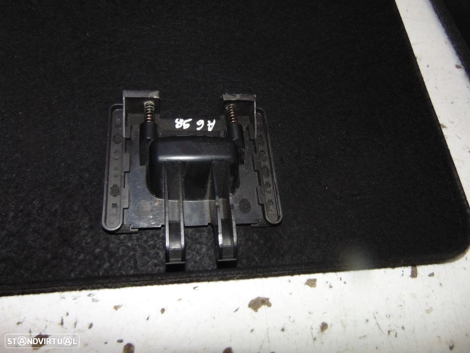 Audi a6  tampas porta objectos - 4
