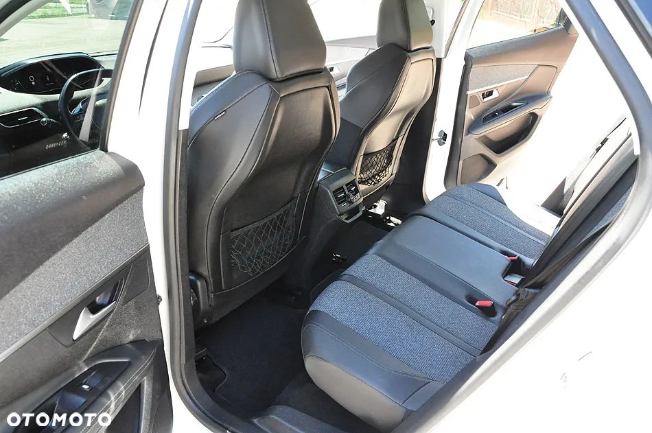 Peugeot 3008 BlueHDi 130 Stop & Start Allure Business-Paket - 22