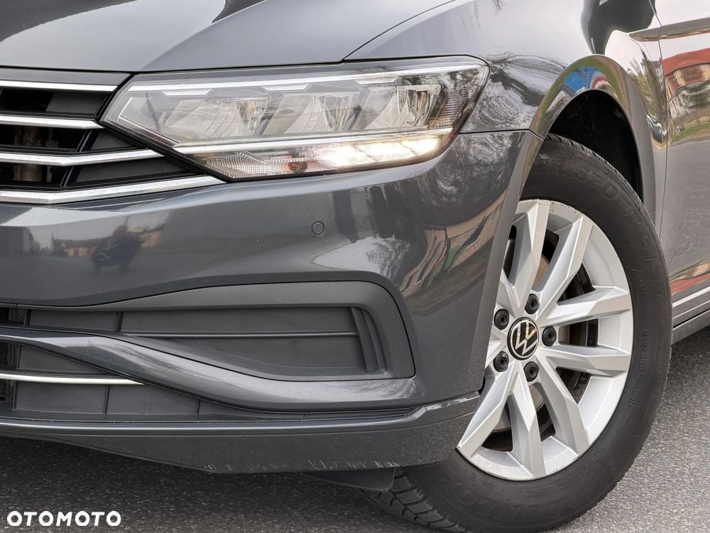 Volkswagen Passat 2.0 TDI BMT Comfortline - 24