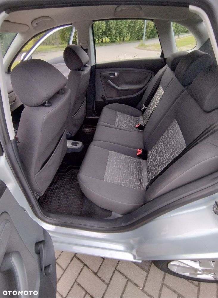 Seat Ibiza 1.6 16V Reference - 12
