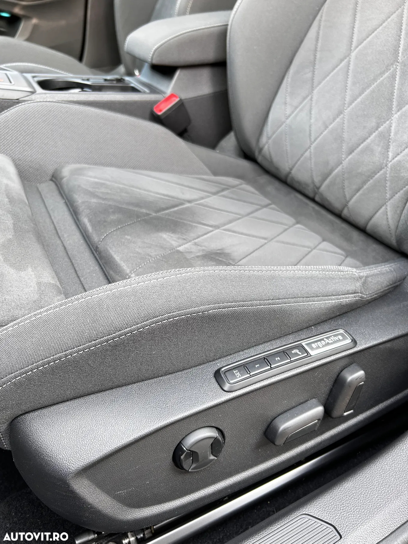 Volkswagen Golf 2.0 TDI Life - 9