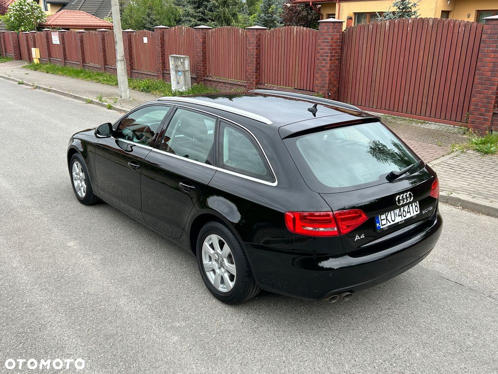Audi A4 Avant 2.0 TDI - 28