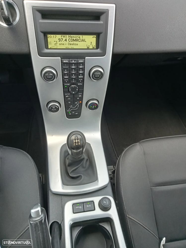 Volvo V50 1.6 D R-Design - 9
