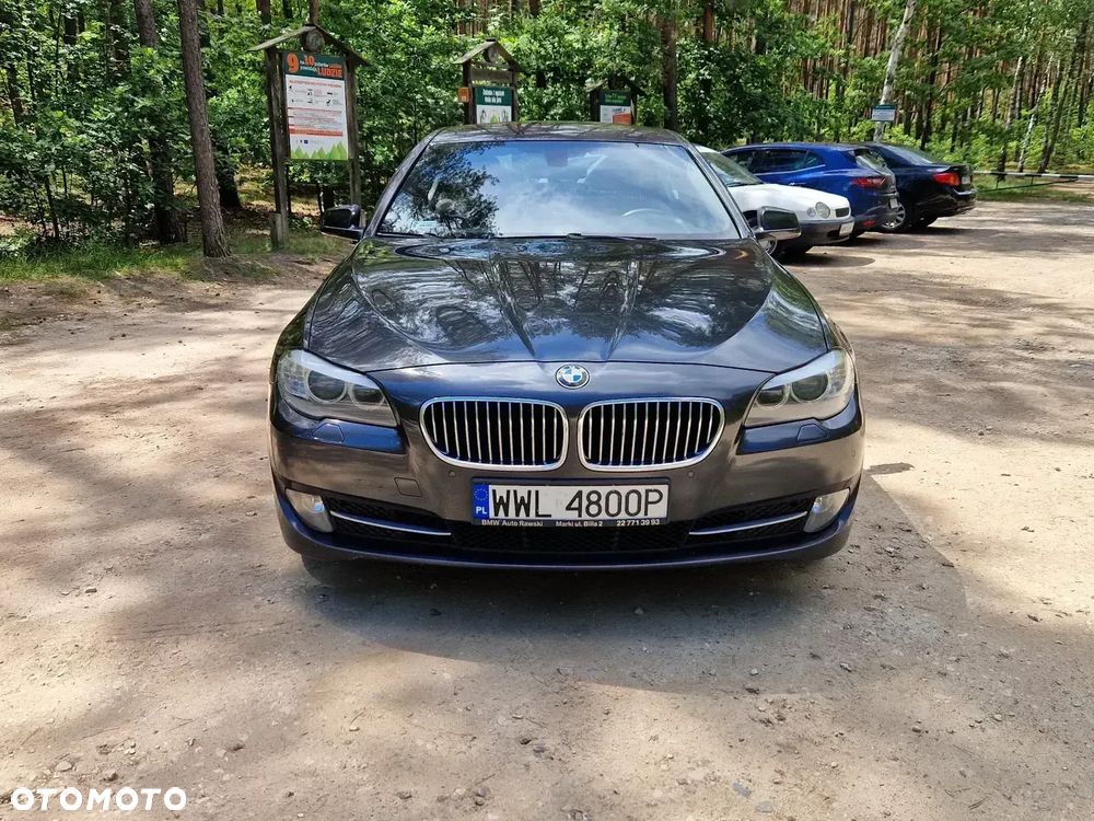 BMW Seria 5 520d Luxury Line - 4