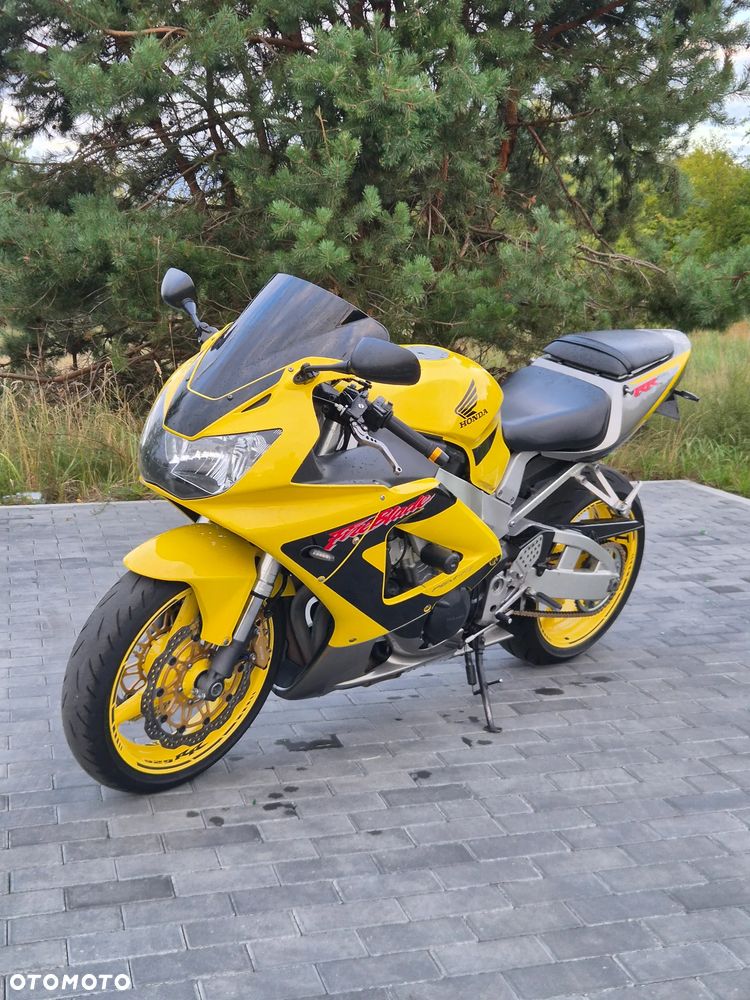 Honda CBR - 9