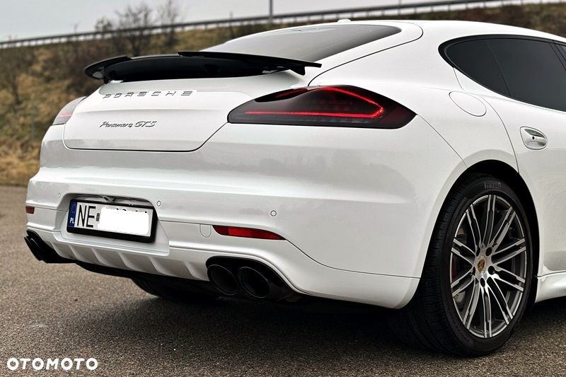 Porsche Panamera GTS PDK - 20
