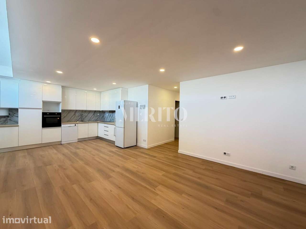 Apartamento T2+1 Renovado em Delães - Grande imagem: 2/10