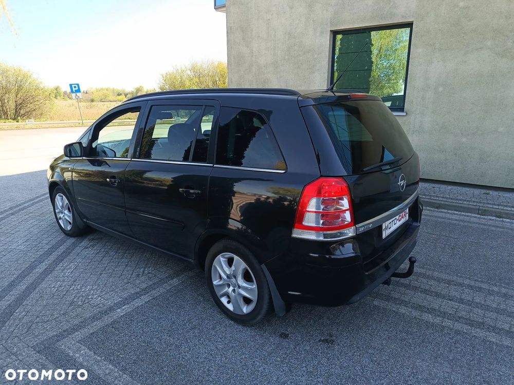 Opel Zafira - 4
