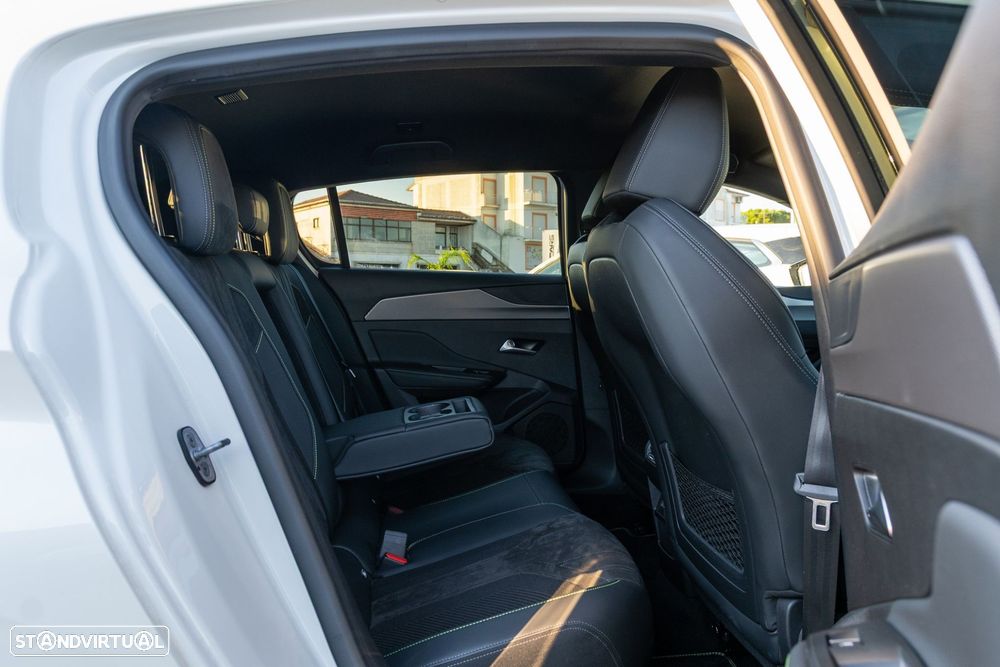 Peugeot 308 1.5 BlueHDi GT EAT8 - 16