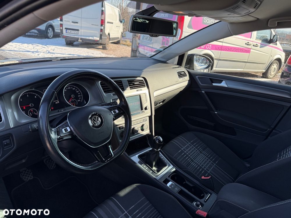 Volkswagen Golf 1.6 TDI BlueMotion Technology Lounge - 29