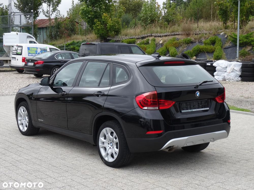 BMW X1 sDrive16d Sport Line - 8