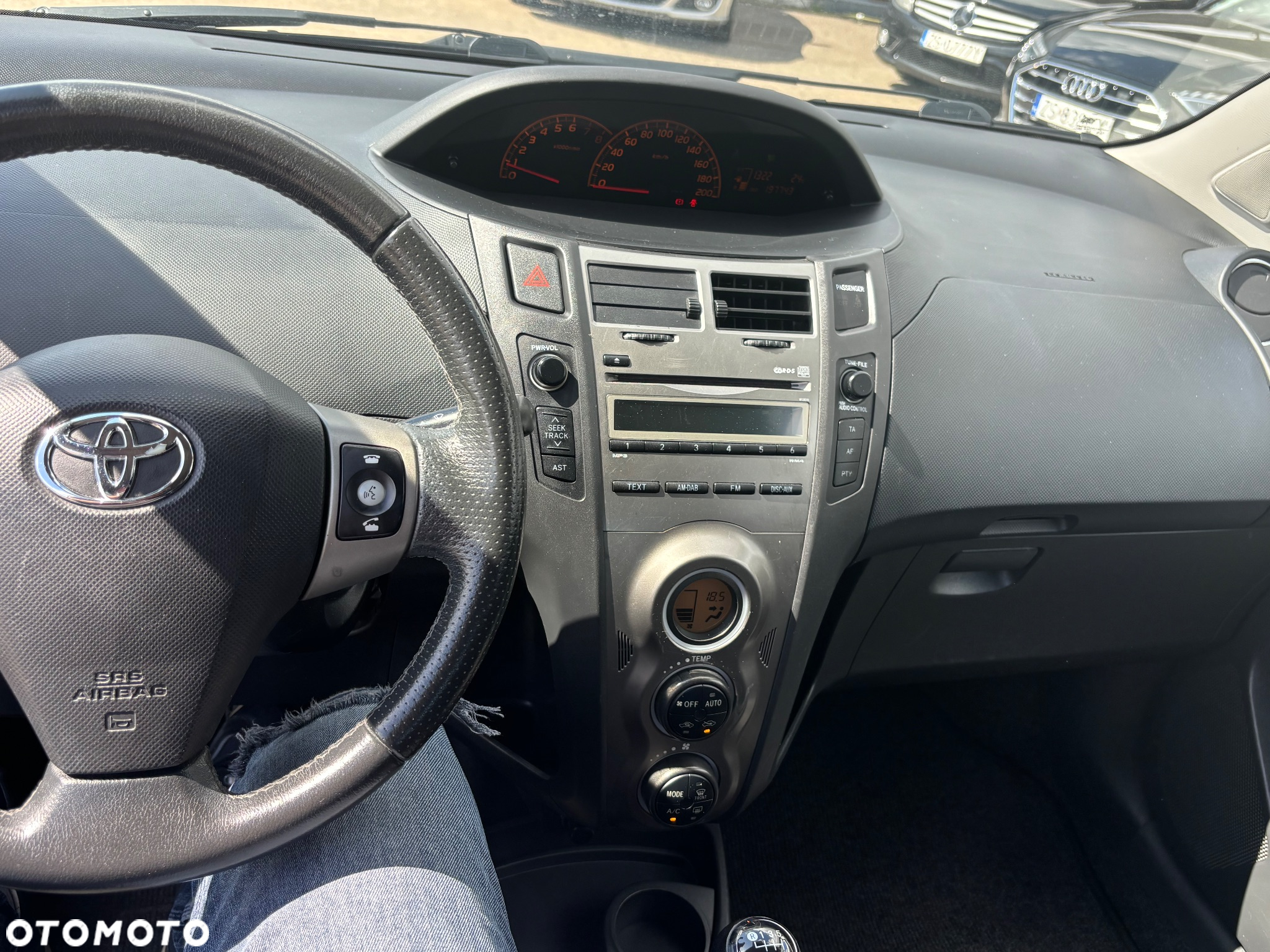 Toyota Yaris 1.33 VVT-i Edition - 39
