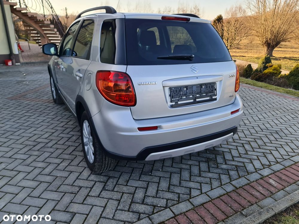 Suzuki SX4 - 4