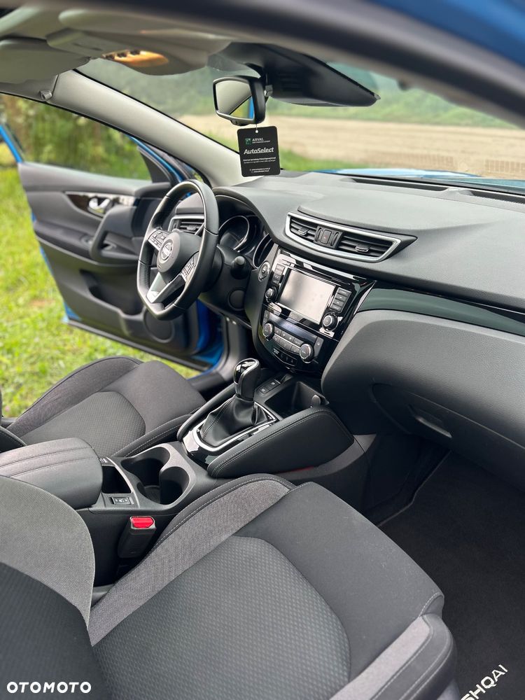 Nissan Qashqai 1.3 DIG-T N-Connecta DCT - 23