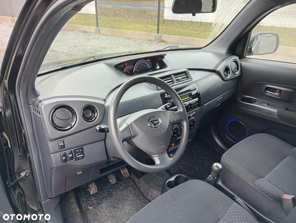 Daihatsu Materia 1.5 black edition - 10