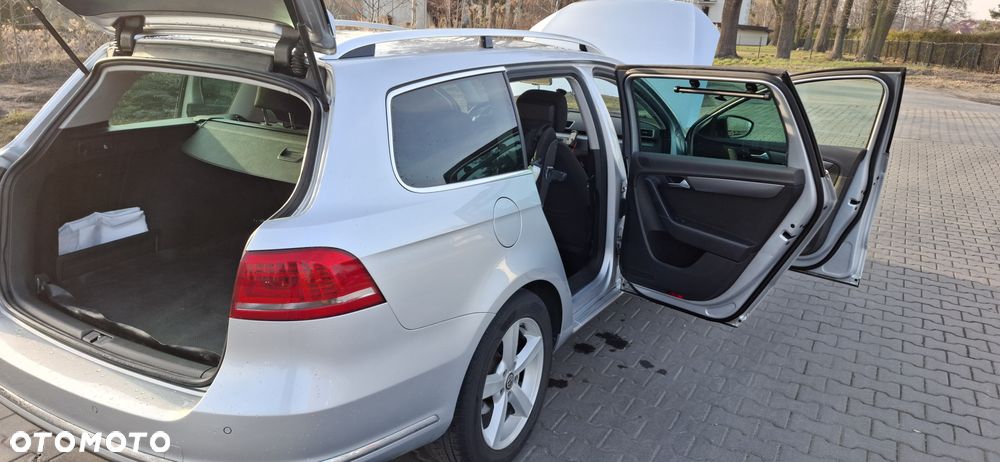 Volkswagen Passat 2.0 TDI Comfortline DSG - 22