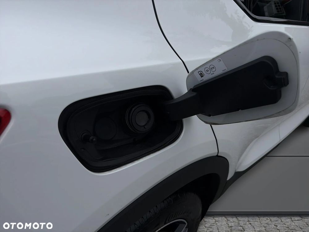 Volvo XC 40 T3 R-Design - 30