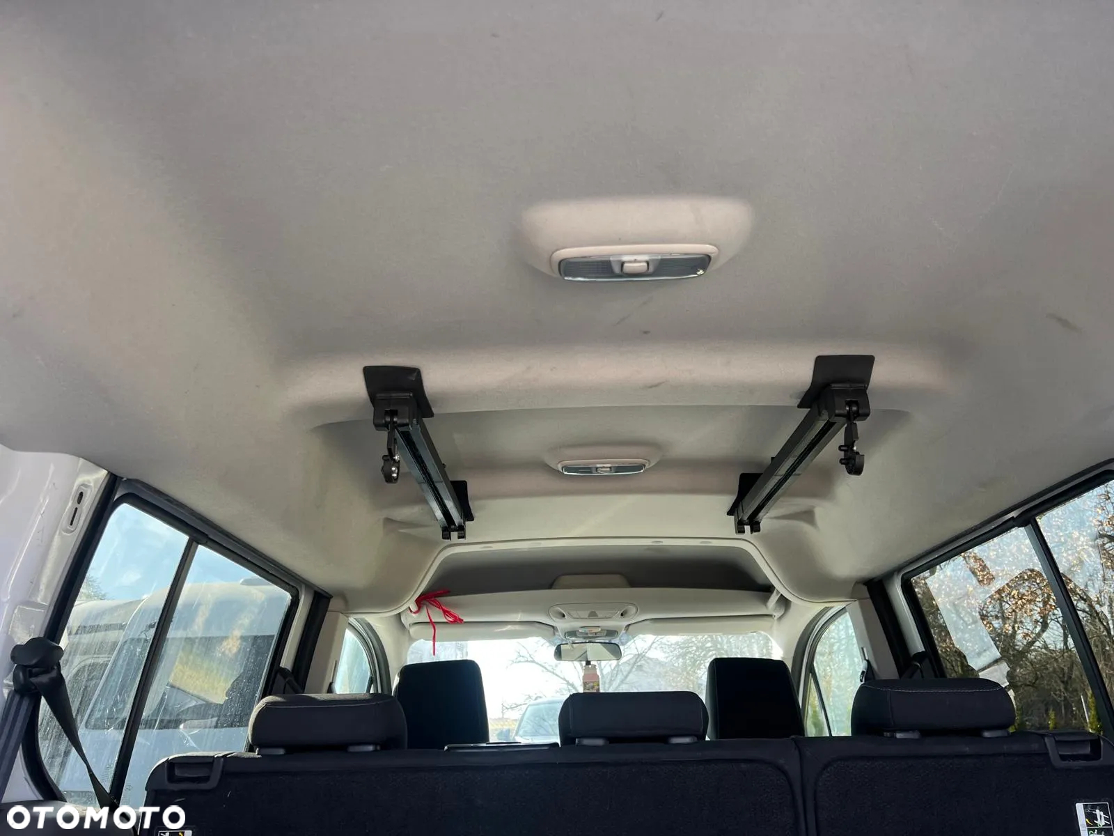 Ford Transit Connect - 12