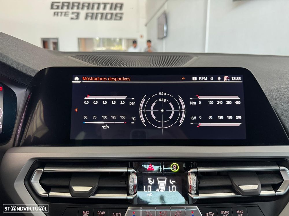 BMW 330 e Pack M Auto - 29