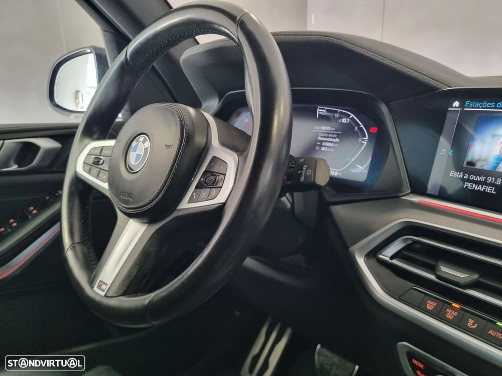 BMW X5 40 d xDrive Pack M - 29