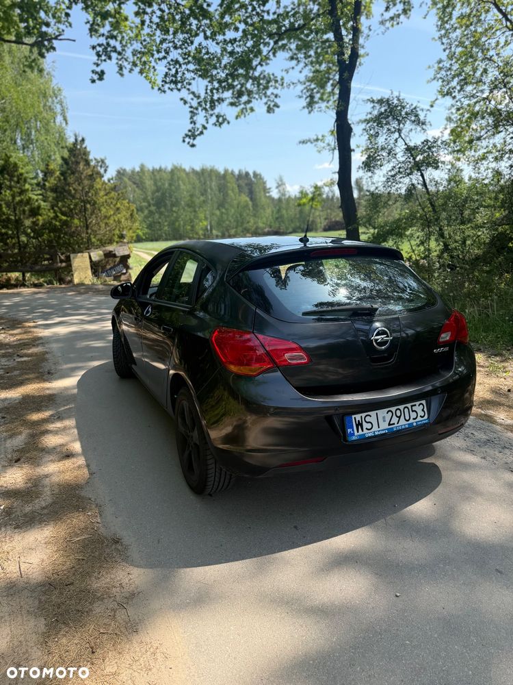 Opel Astra 1.7 CDTI - 4