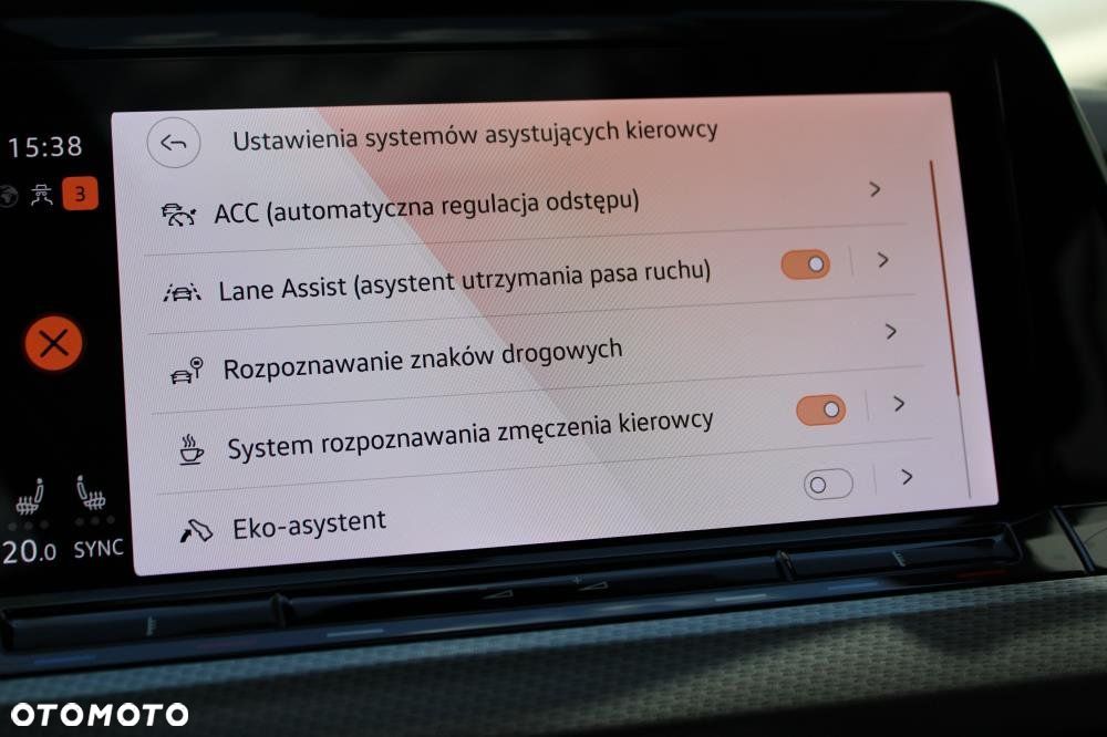 Volkswagen Golf - 26
