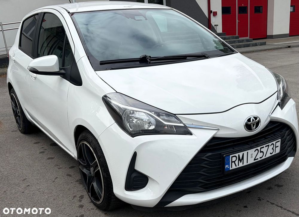 Toyota Yaris - 1