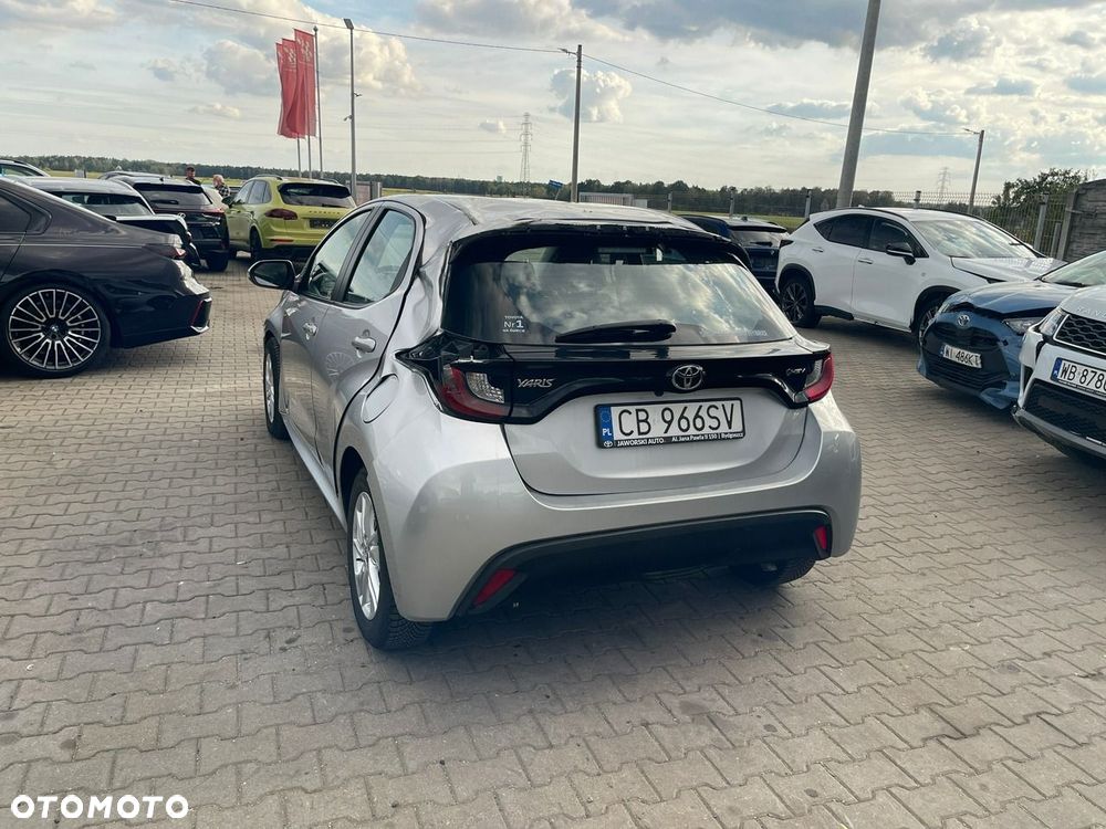 Toyota Yaris Hybrid 1.5 Active - 8