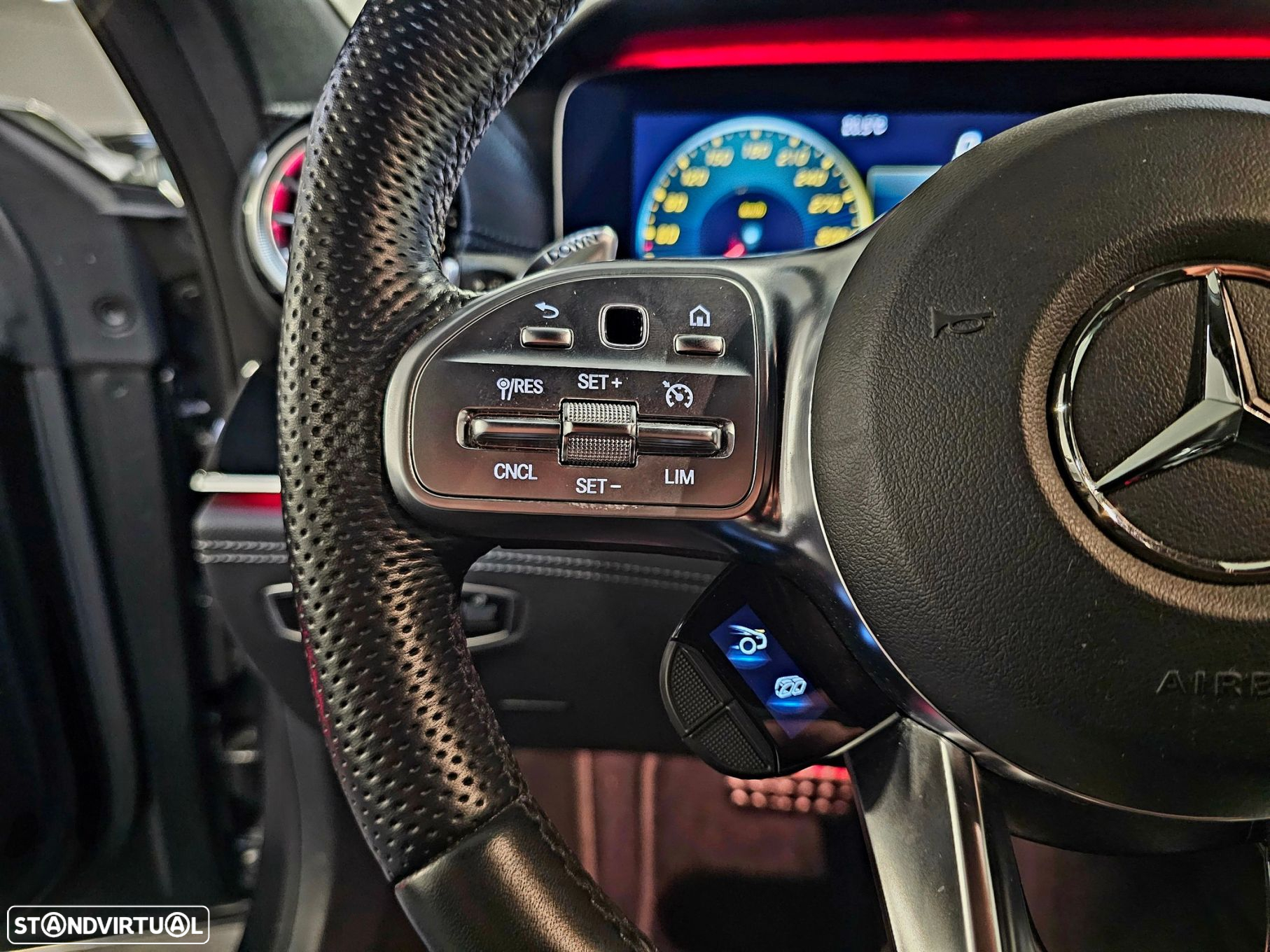 Mercedes-Benz AMG GT 63 4Matic+ - 17