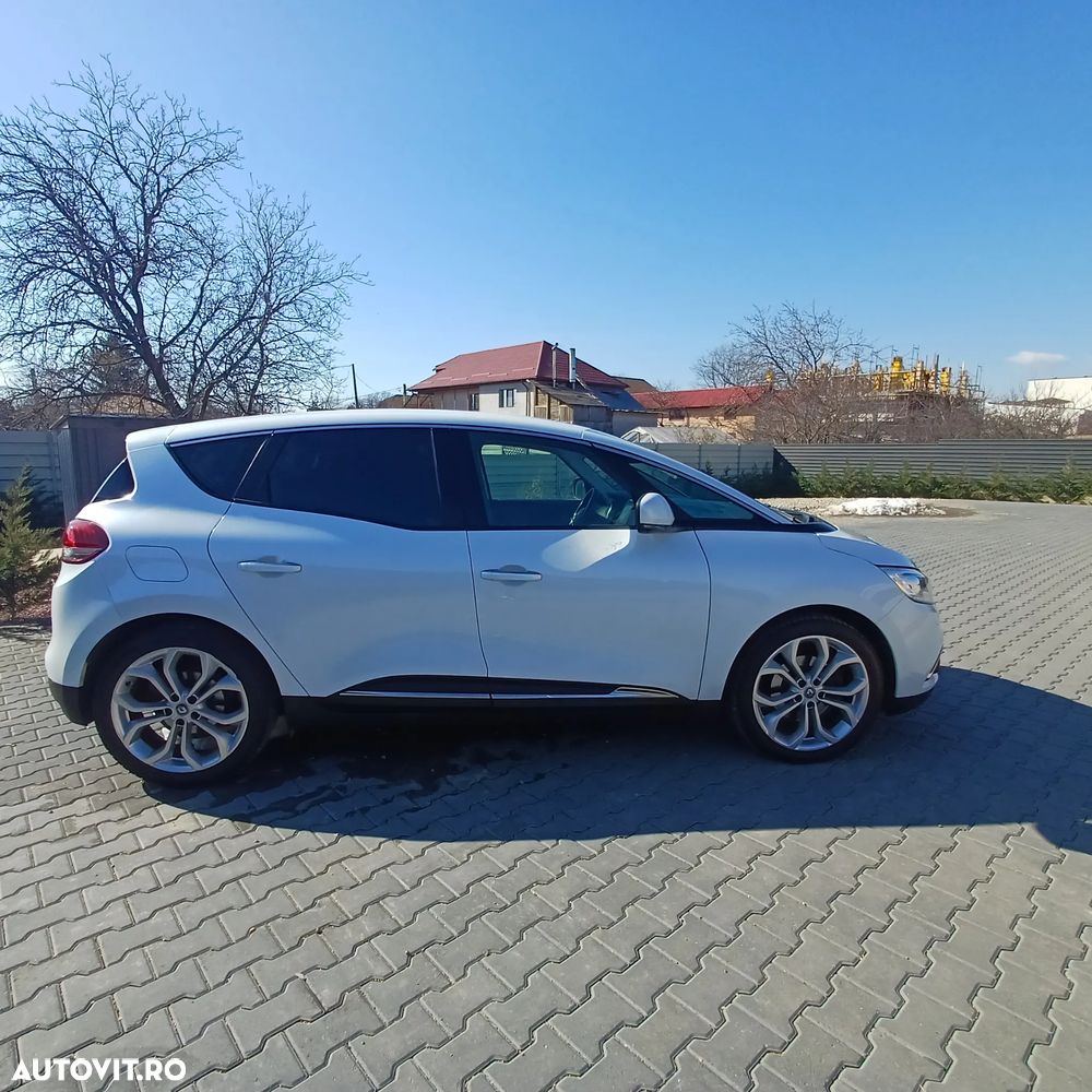 Renault Scenic ENERGY dCi 110 INTENS - 19