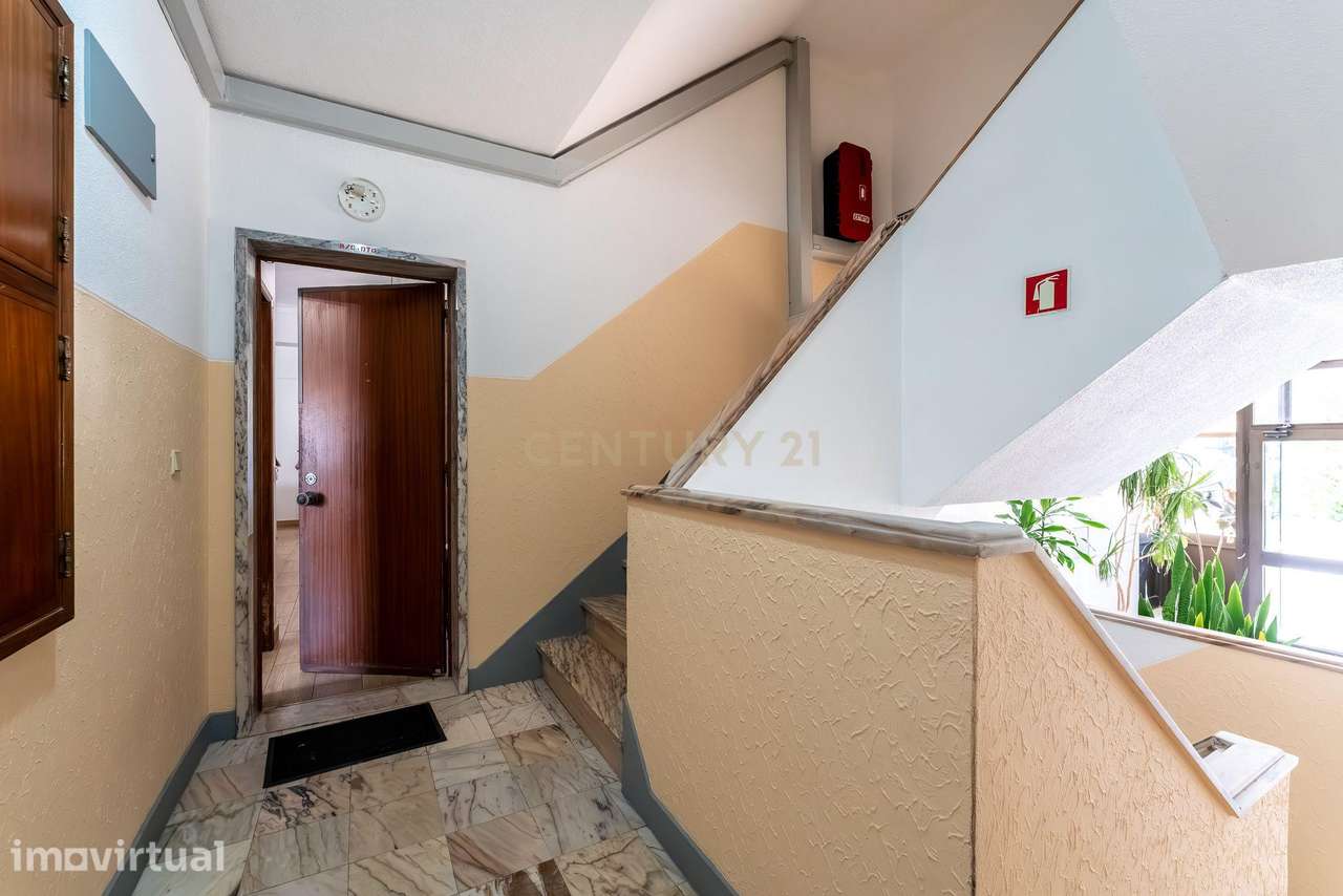 Apartamento T2 em Vila Franca de Xira com Varanda e Ar Condicionado - Grande imagem: 5/22