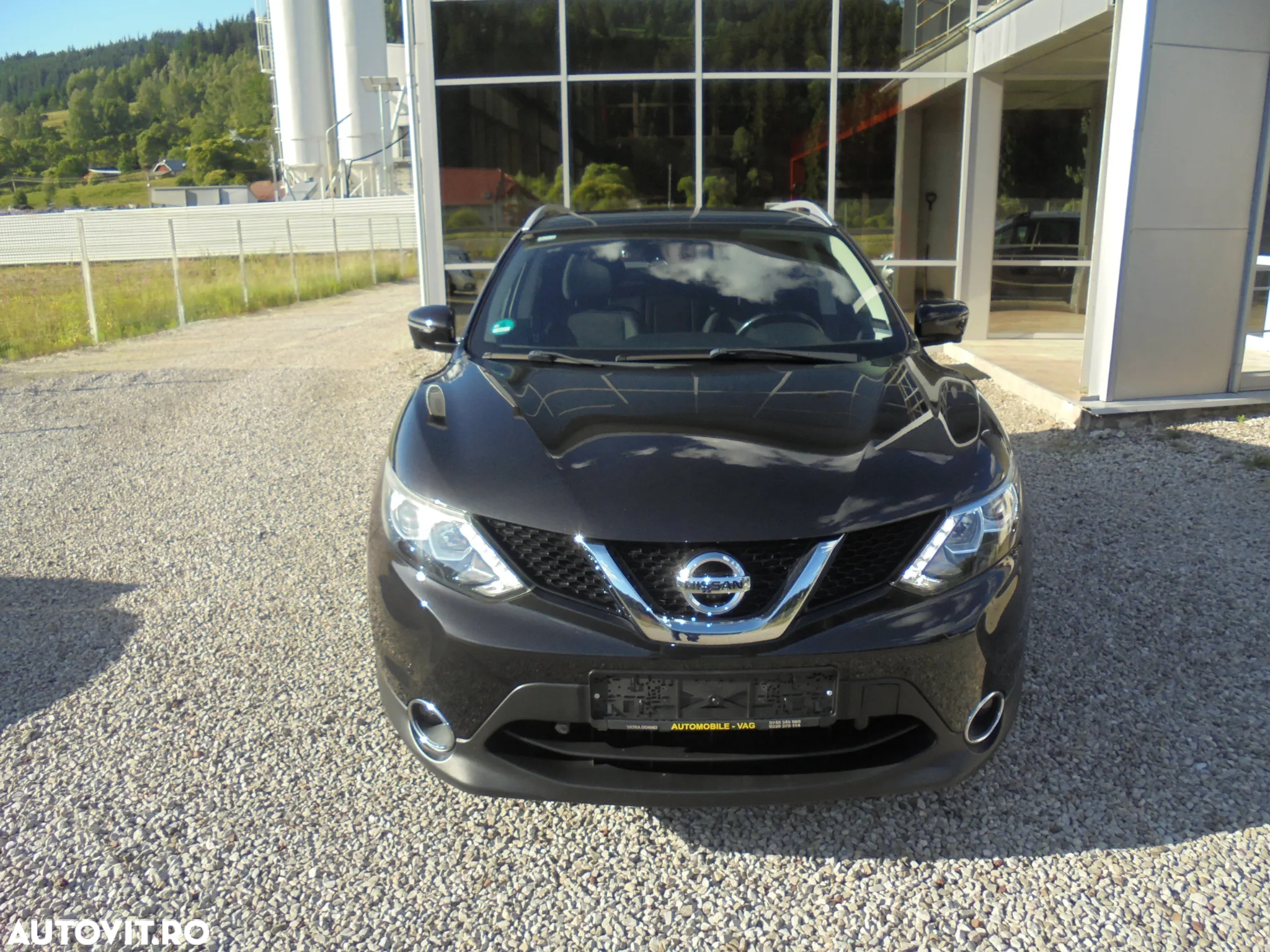 Nissan Qashqai 1.6L dCi Start/Stop 4X4-i N-Connecta - 3