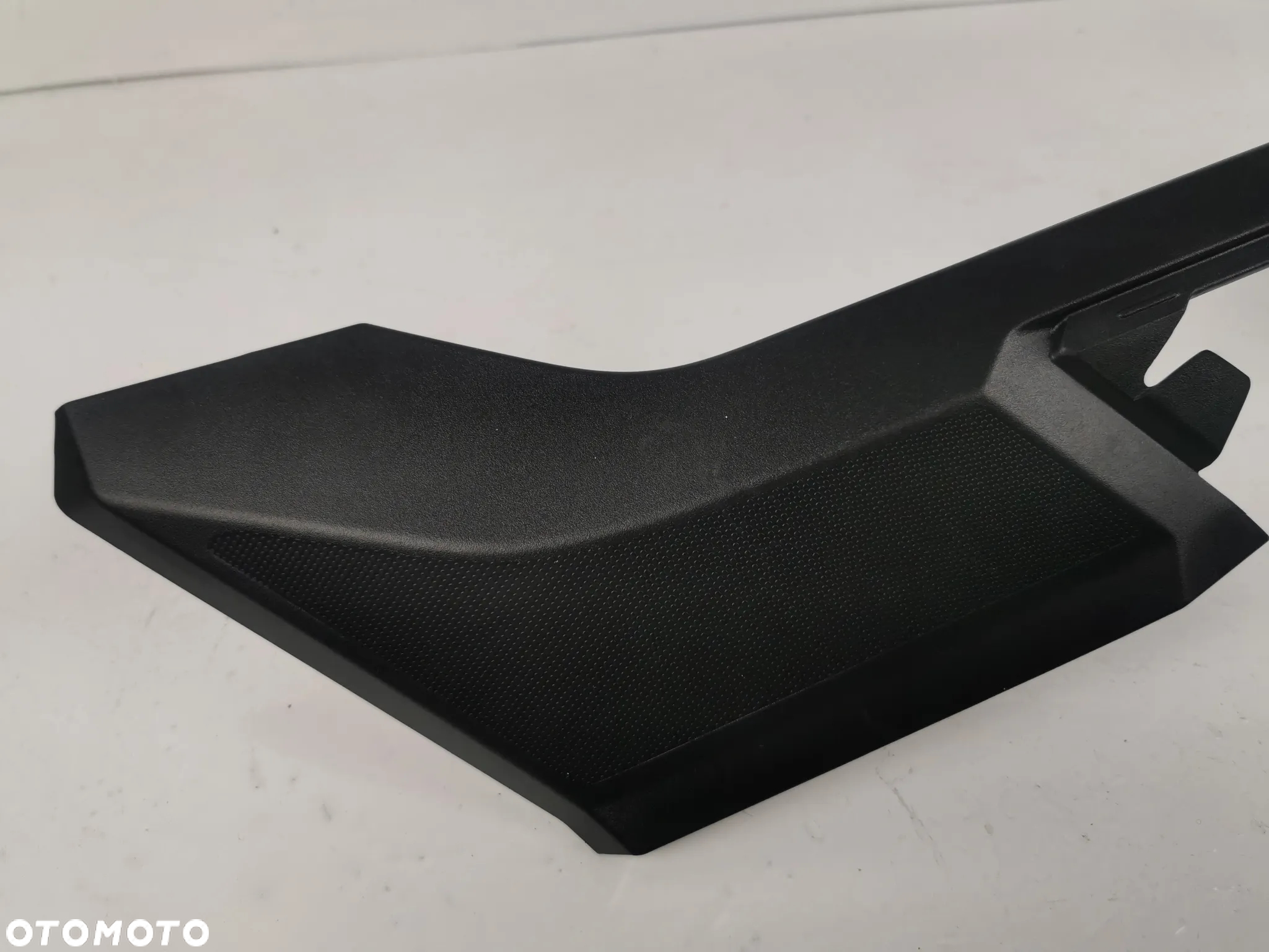 Triumph Street Triple 765RS wypełnienie boku boczku owiewki prawa 23- - 6