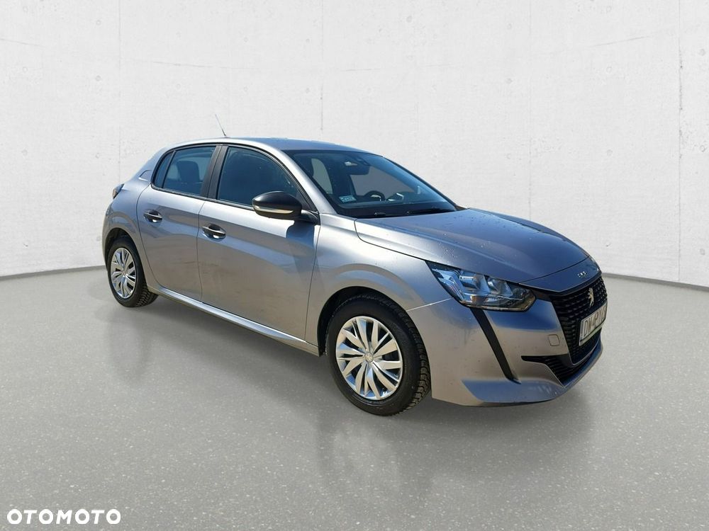 Peugeot 208 - 1