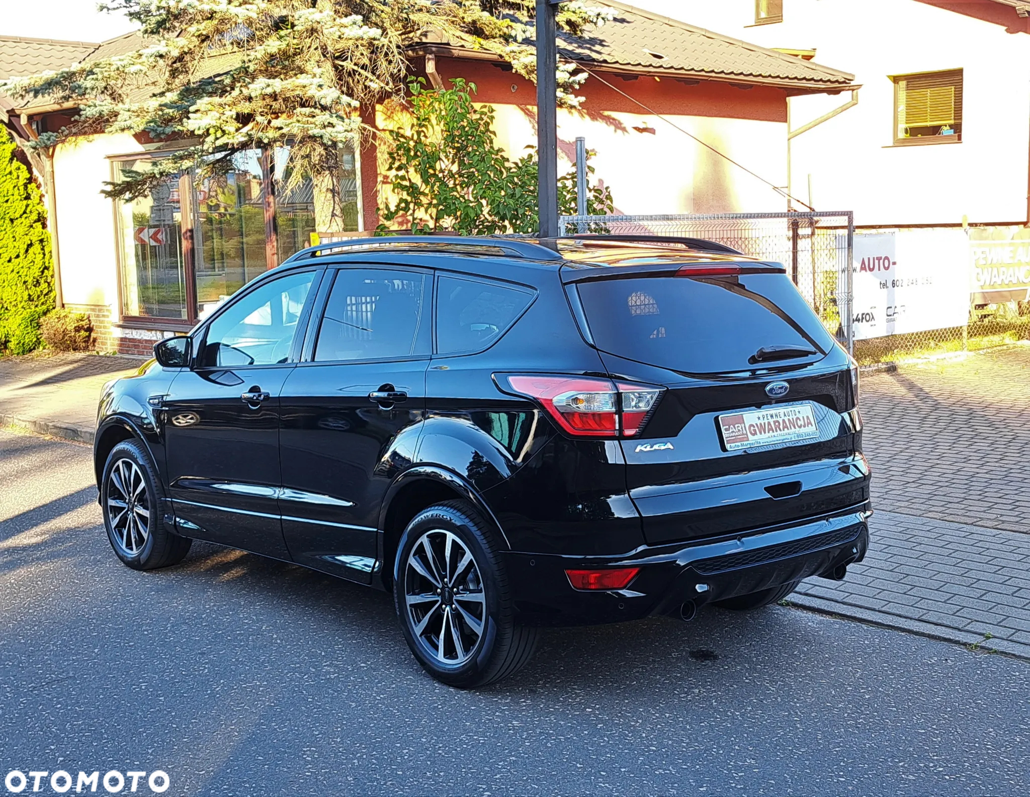 Ford Kuga 1.5 EcoBoost 2x4 ST-Line - 5