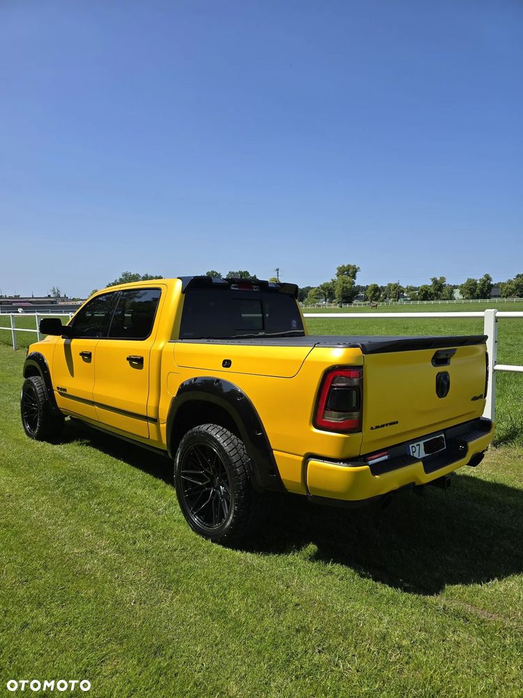 RAM 1500 Crew Cab Shortbed Limited - 2