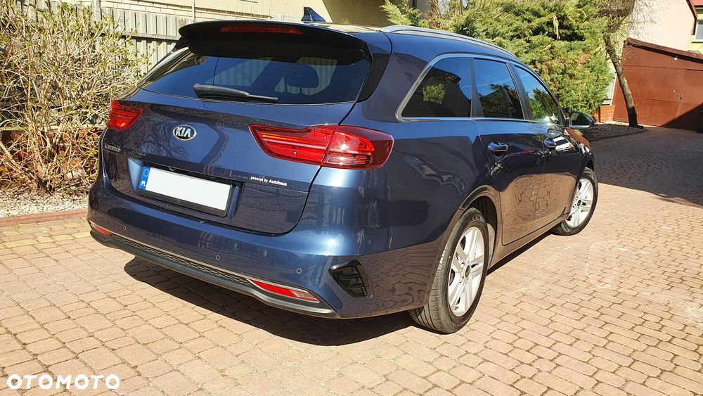 Kia Ceed - 8