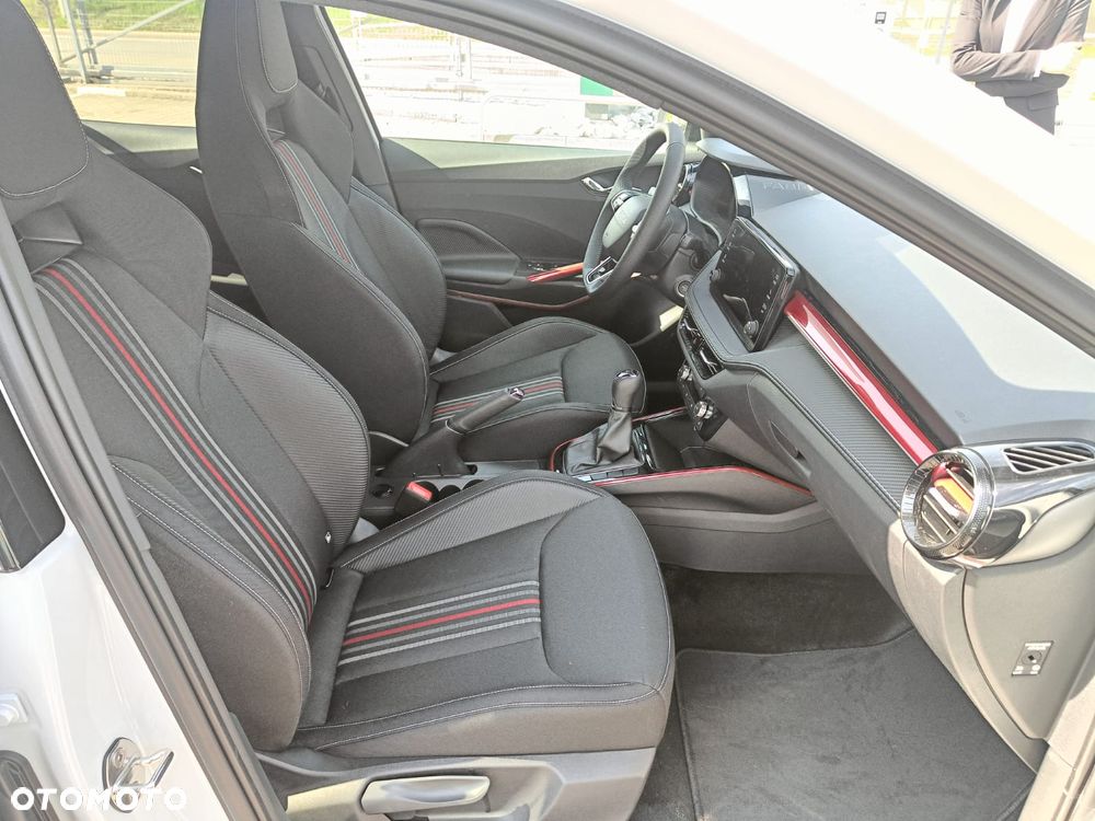 Skoda Fabia 1.0 TSI Monte Carlo - 11