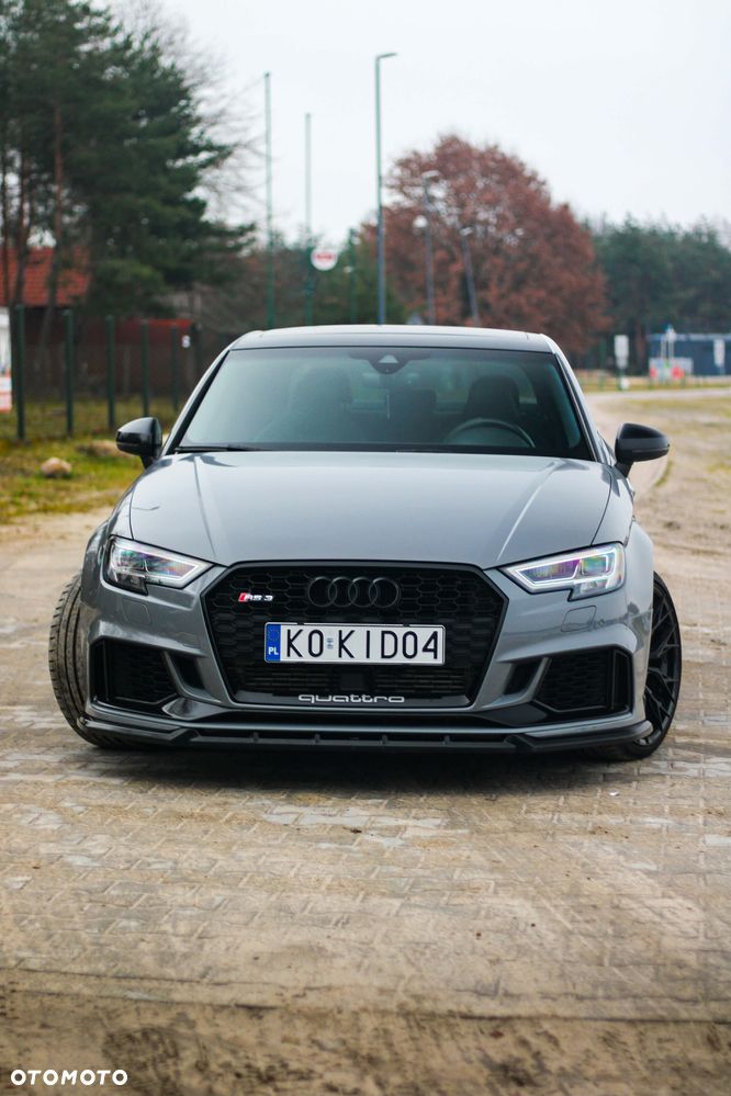 Audi RS3 Limousine TFSI quattro S tronic - 1