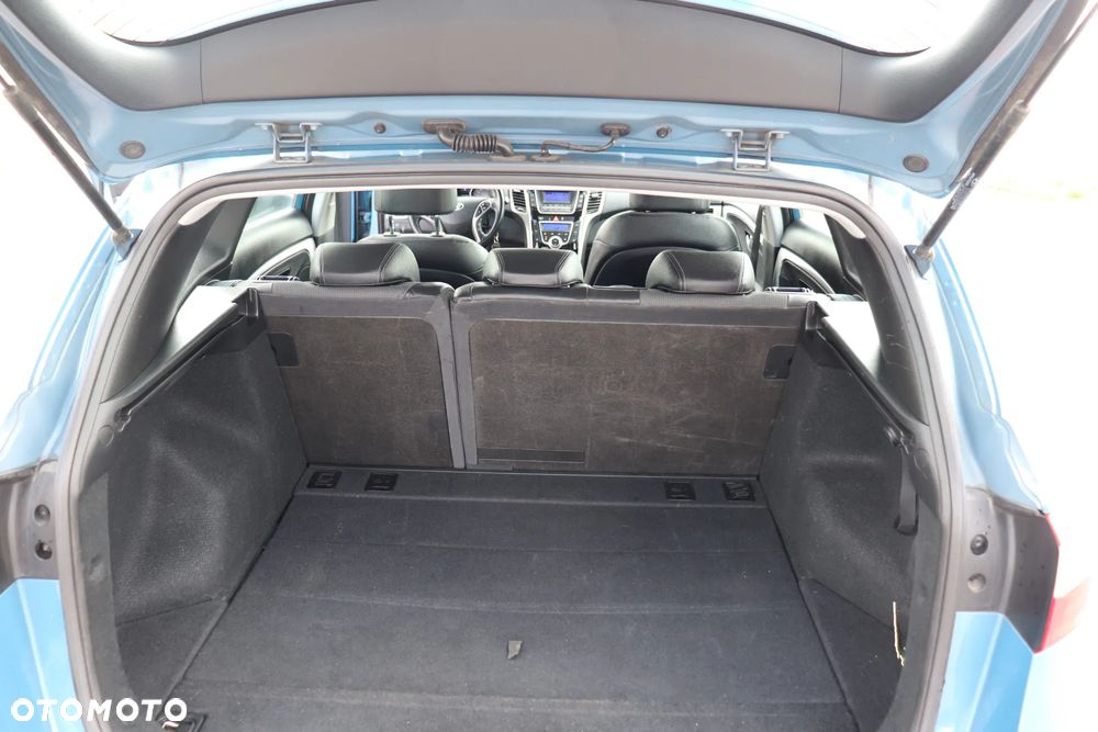 Hyundai i30 i30cw 1.6 CRDi Intro Edition - 19