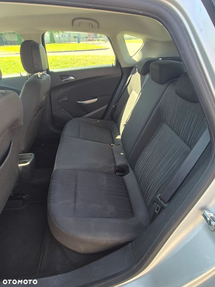 Opel Astra 1.4 Turbo - 10