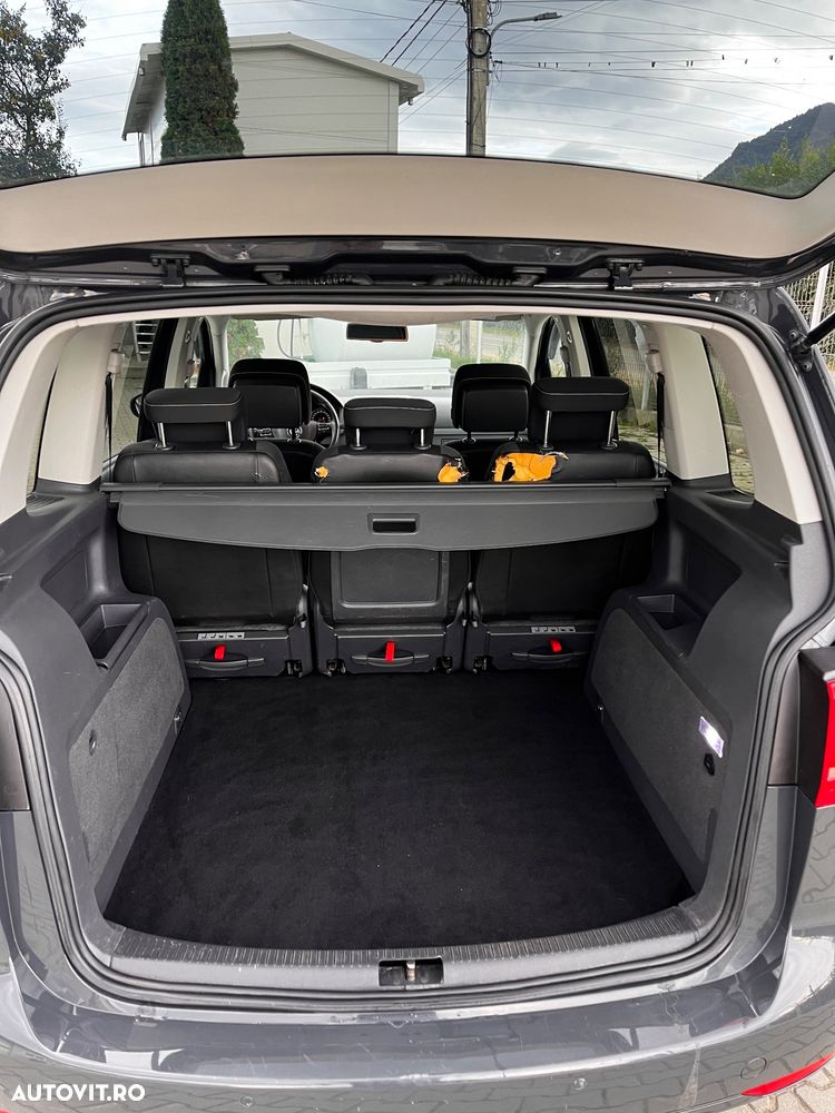 Volkswagen Touran 1.4 TSI DSG Comfortline - 6