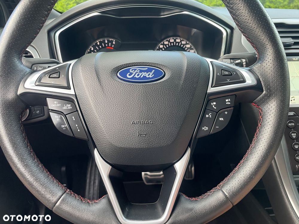 Ford Mondeo - 33