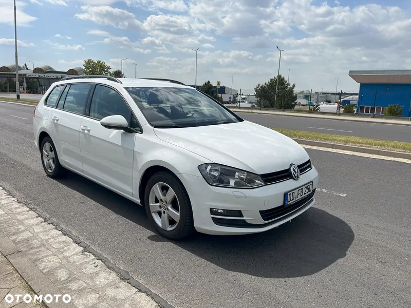 Volkswagen Golf - 10